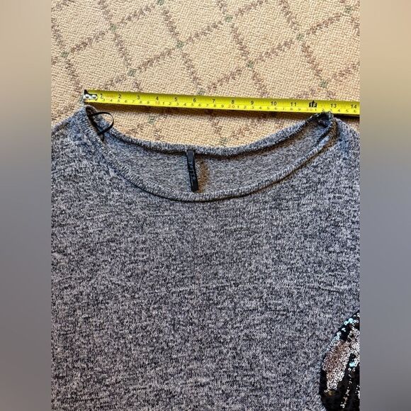 Yetts Los Angeles gray tunic with sequin elbow patches S - Picture 6 of 15
